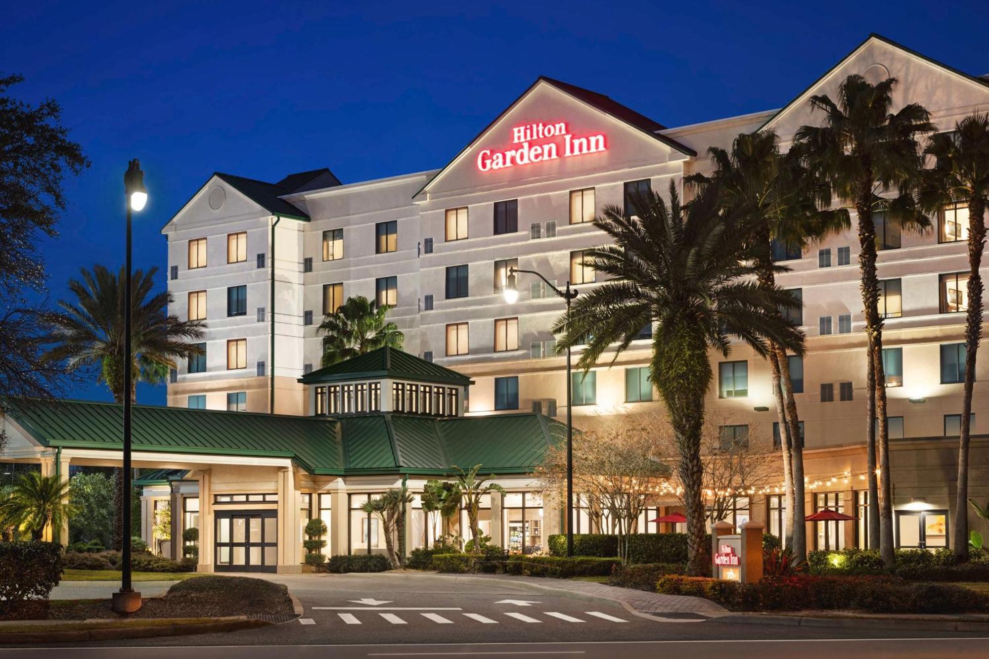 Hilton Garden Inn Palm Coast Town Center Exterior photo